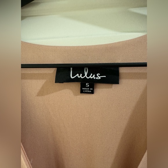 Lulus Formal Women’s Dress Long Sleeve. Size Small. In blush pink - Picture 4 of 4
